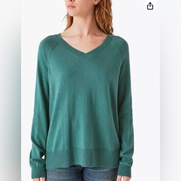 Lucky Brand Women's Blue V-Neck Sweater - Picture 1 of 3